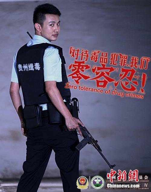 做个精仿卡洛大学文凭毕业证